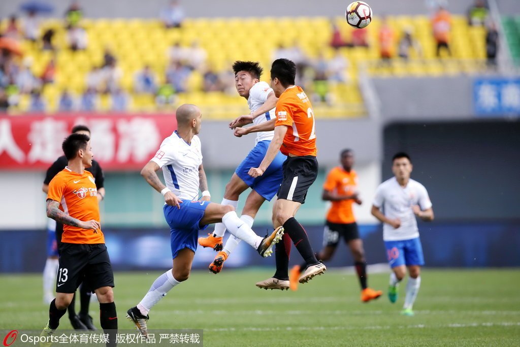 塔尔通主场遭遇失利，饱受打击