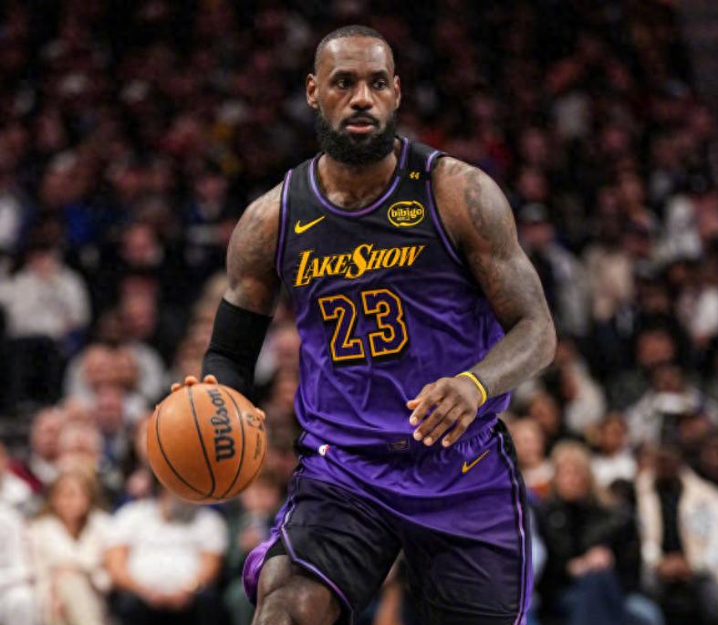 太阳客场不敌独行侠,吞下五连败 太阳客场不敌独行侠,吞下五连败