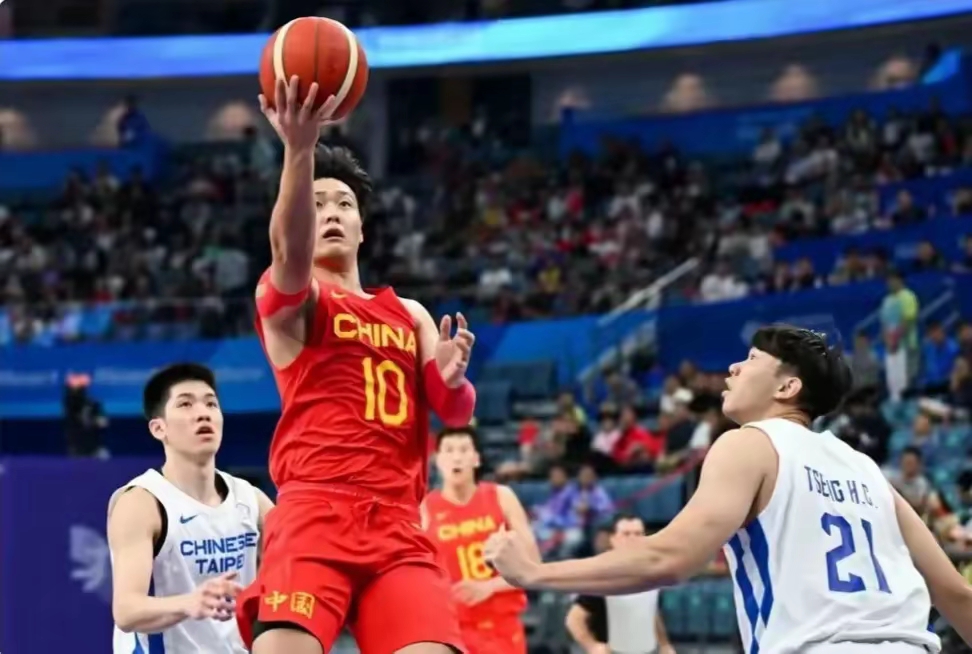 吉林男篮全队配合默契,取得胜利 吉林男篮全队配合默契,取得胜利