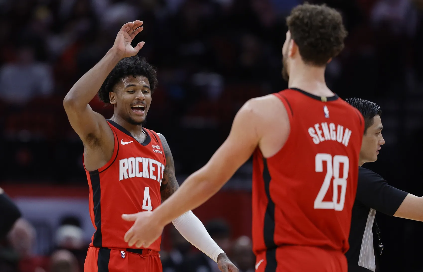 熊猫体育下载-火箭不敌76人，河蟹32分未能拯救球队