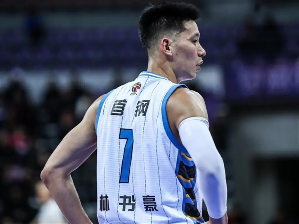 异军突起球队表现抢眼，令人耳目一新