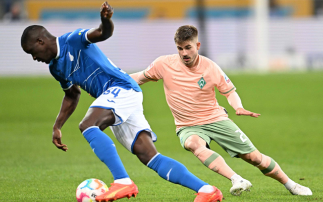 熊猫体育手机客户端-沙尔克04遭遇连败，球队危机四伏需警惕