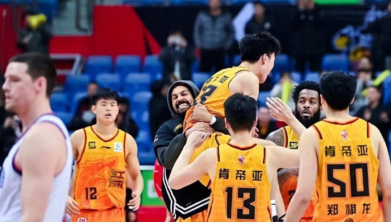 熊猫直播tv-天津队临危逆转，逆袭击败对手