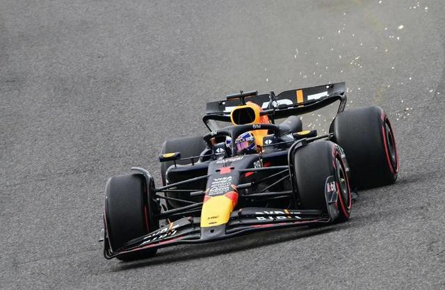 Panda Sports-关于威廉姆斯碾压索伯车队，阿隆索高光表现的信息